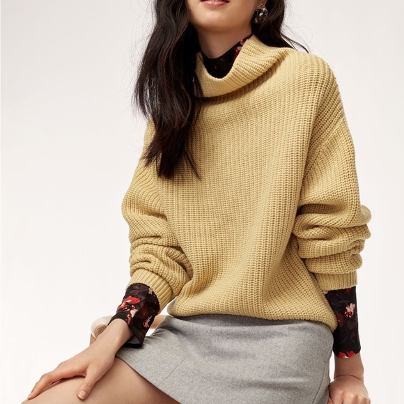 ARITZIA SKIRT - Picture 2 of 4